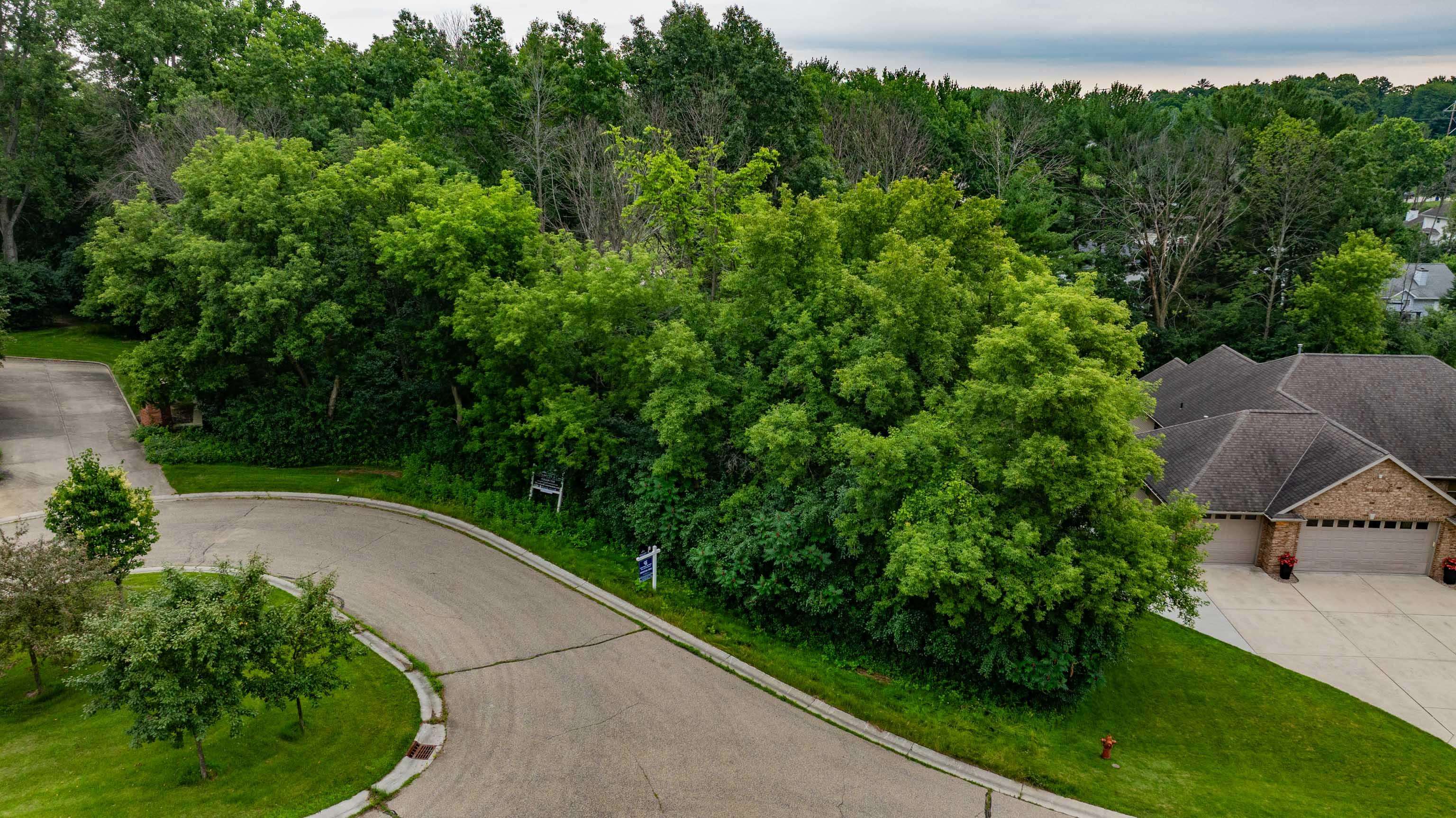 4600 Seminole Trail Green Bay, WI 54313 - Photo 6 of 24