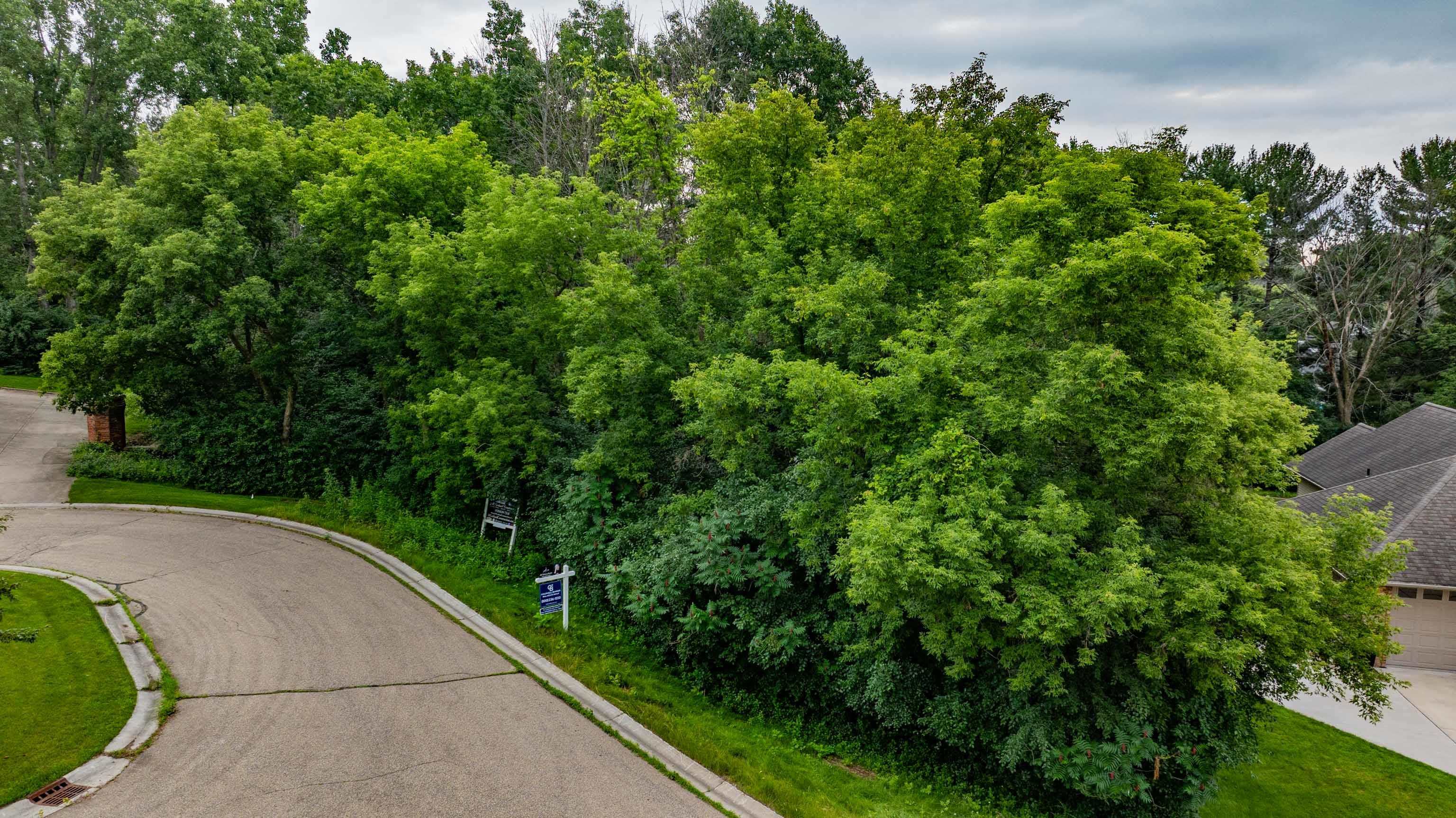 4600 Seminole Trail Green Bay, WI 54313 - Photo 10 of 24