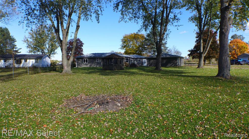 7159 West Mount Morris Road Flushing, MI 48433 - Photo 9 of 42