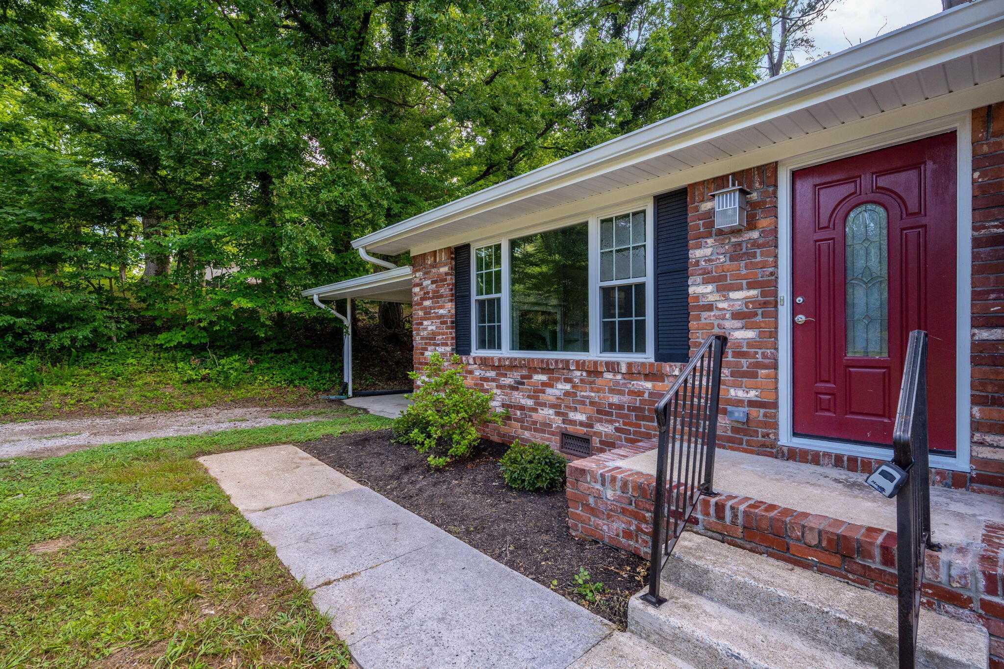 11025 Apison Pike Apison, TN 37302 - Photo 2 of 30 4-web-or-mls-DSC_3013