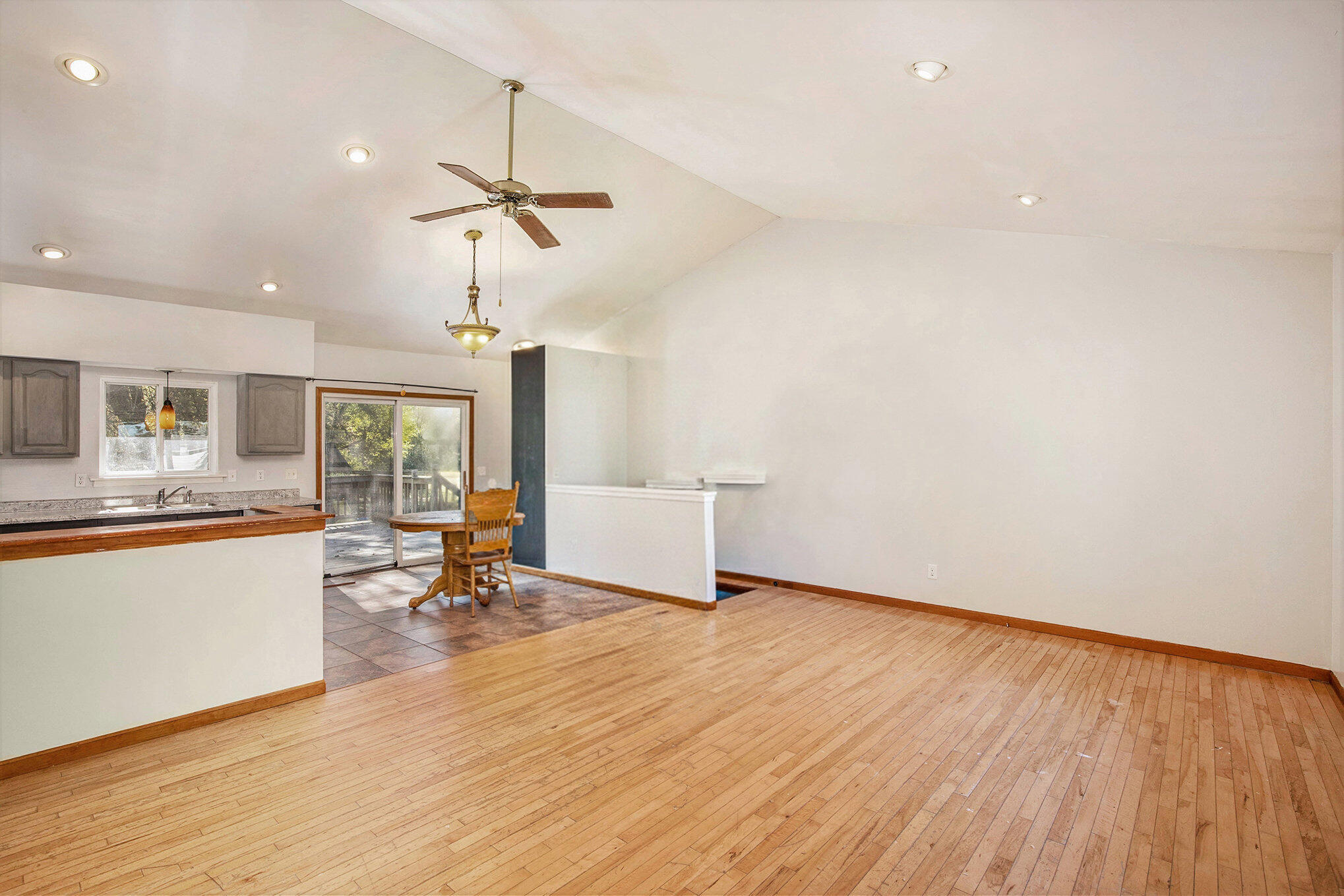 1270 Bowers Road Lapeer, MI 48446 - Photo 11 of 28 010_3a9a8384_545