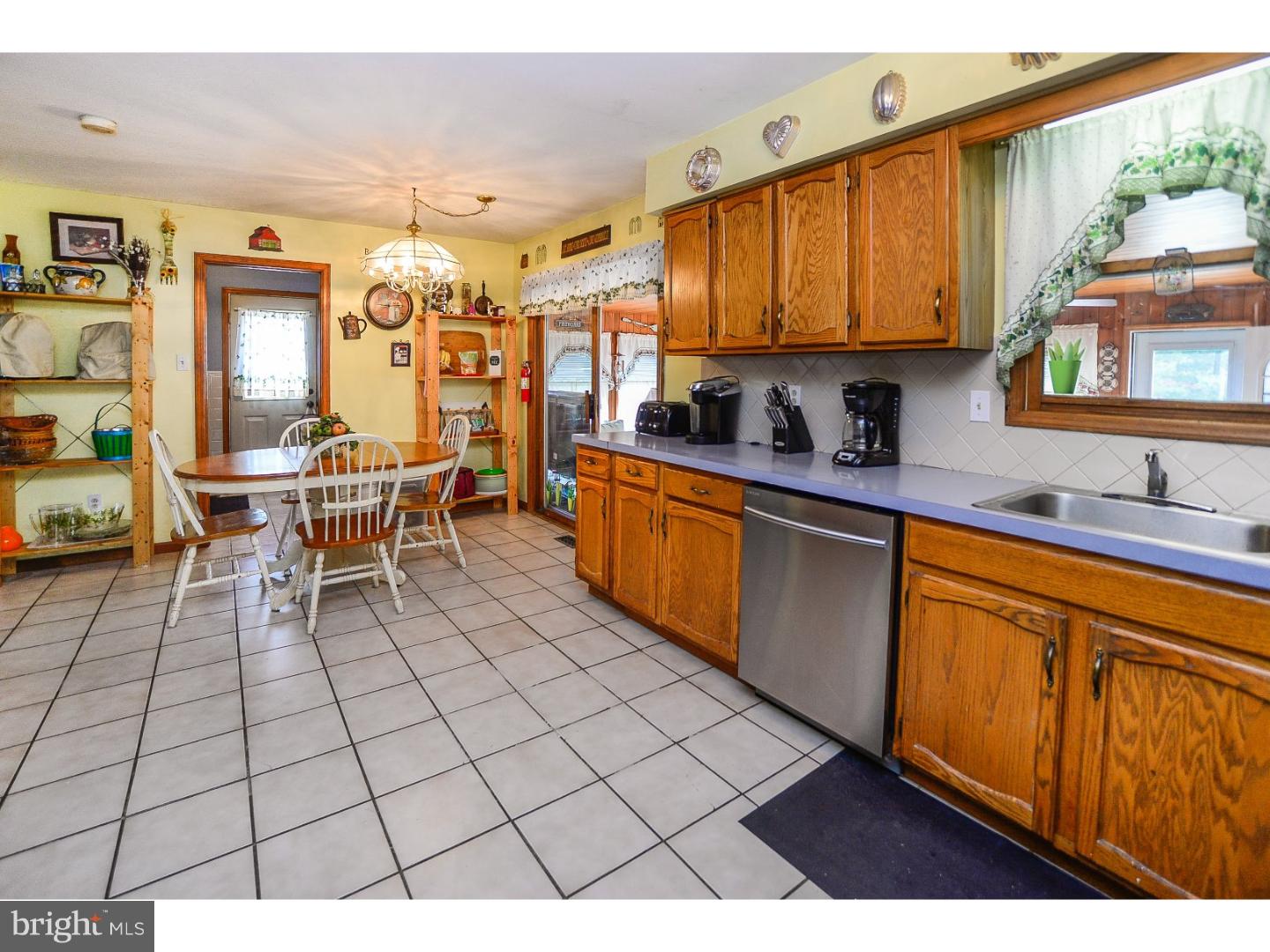 13 Linden Street Mickleton, NJ 08056 - Photo 4 of 25 Gallery Image 4