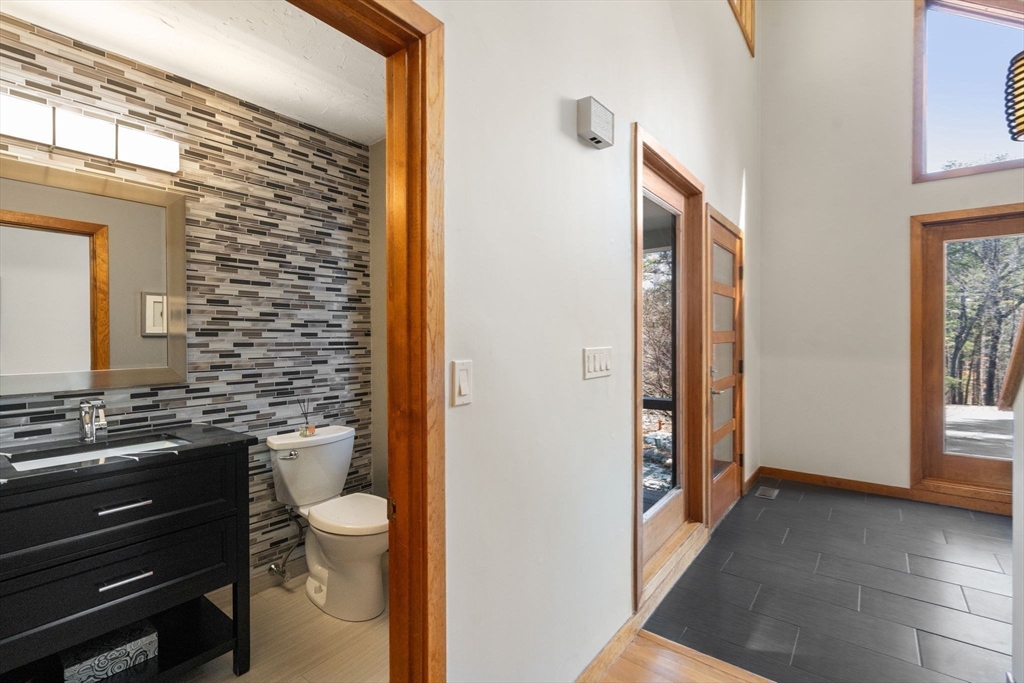 25 Adams Road Sudbury, MA 01776 - Photo 7 of 42 Gallery Image 7
