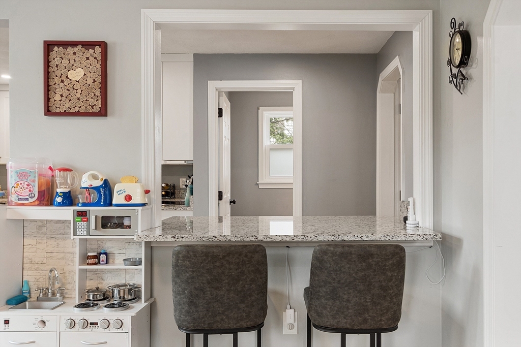 34 Troy Road North Andover, MA 01845 - Photo 18 of 42 Gallery Image 18