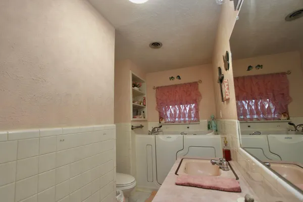 $195,000 | 1515 Dalhart Street, Wellington, TX 79095