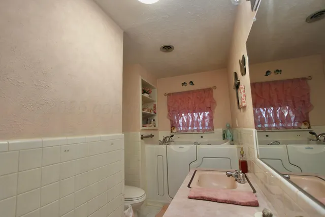 $195,000 | 1515 Dalhart Street, Wellington, TX 79095