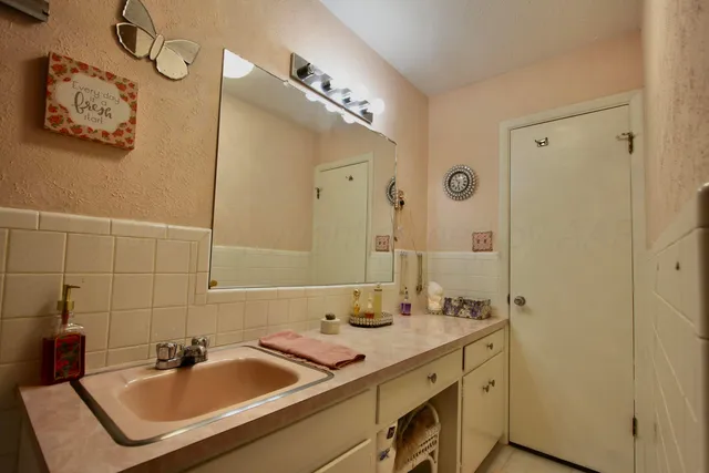 $195,000 | 1515 Dalhart Street, Wellington, TX 79095