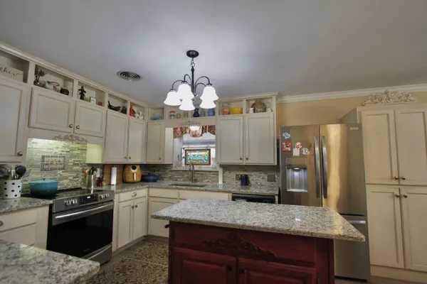 $195,000 | 1515 Dalhart Street, Wellington, TX 79095