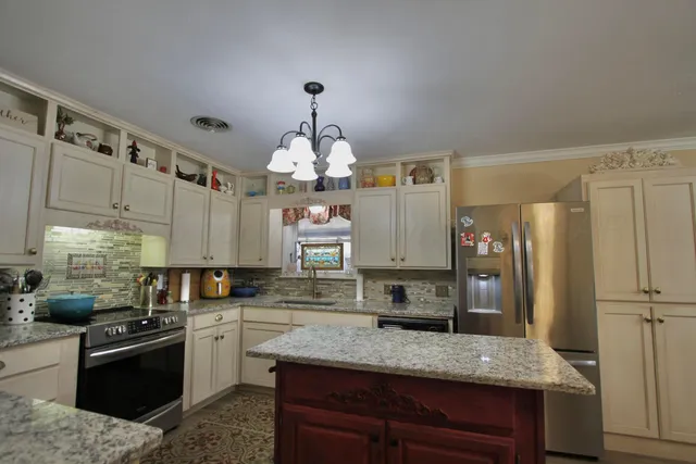 $195,000 | 1515 Dalhart Street, Wellington, TX 79095