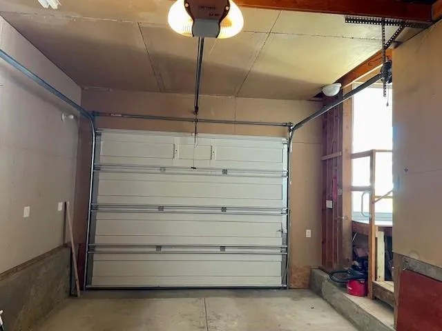 $110,000 | 221 South Oakland Avenue, Sharon, PA 16146