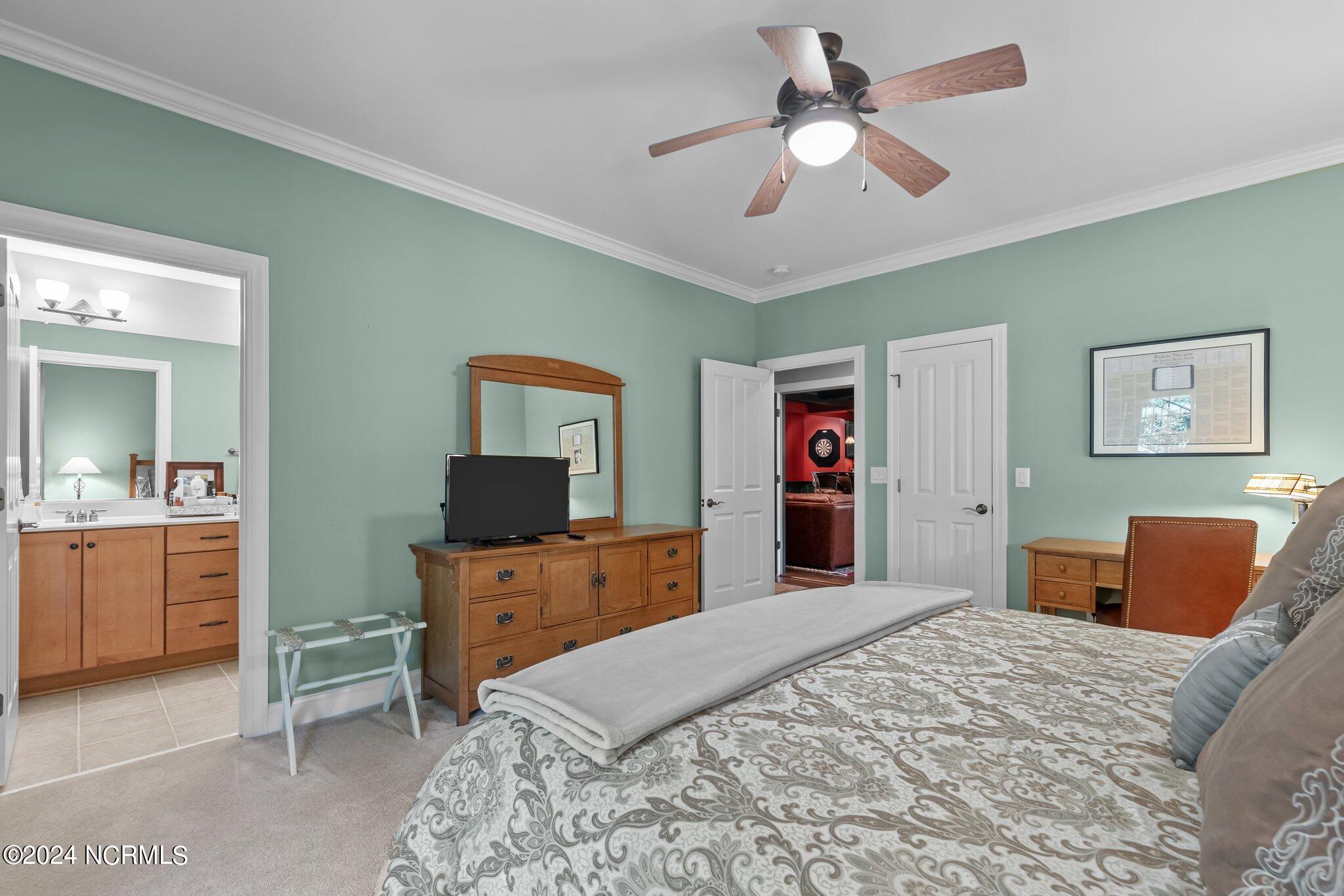 45 Oak Meadow Road Pinehurst, NC 28374 - Photo 43 of 68 En-Suite Bath