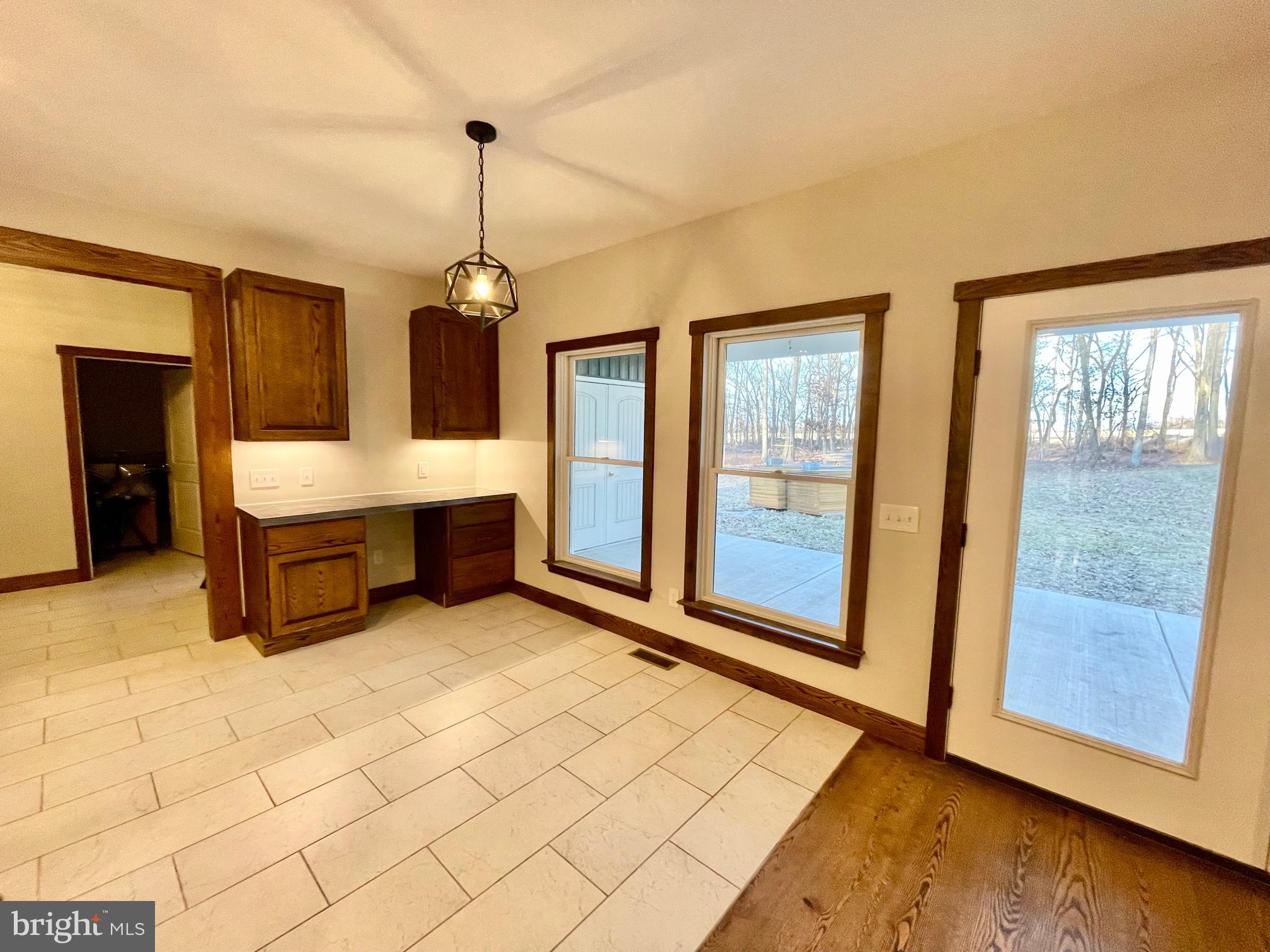 1380 Indian Peg Road Boiling Springs, PA 17007 - Photo 23 of 74 Kitchen dining area