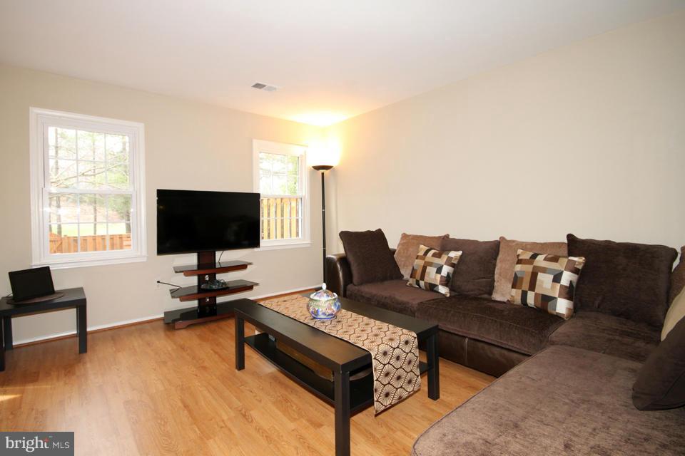 5442 Calvin Court Springfield, VA 22151 - Photo 12 of 26 Living Room