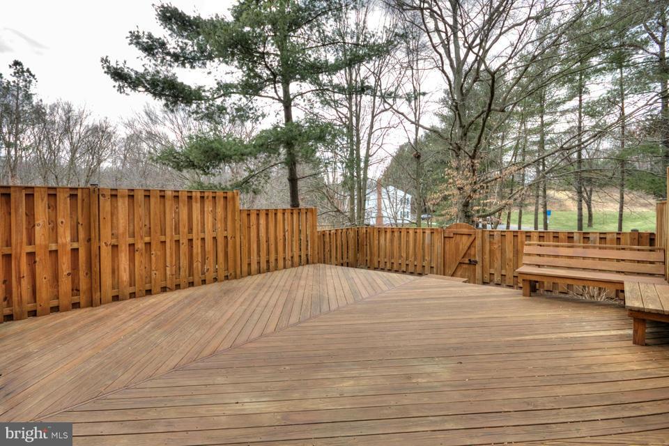 5442 Calvin Court Springfield, VA 22151 - Photo 25 of 26 Exterior (Rear)