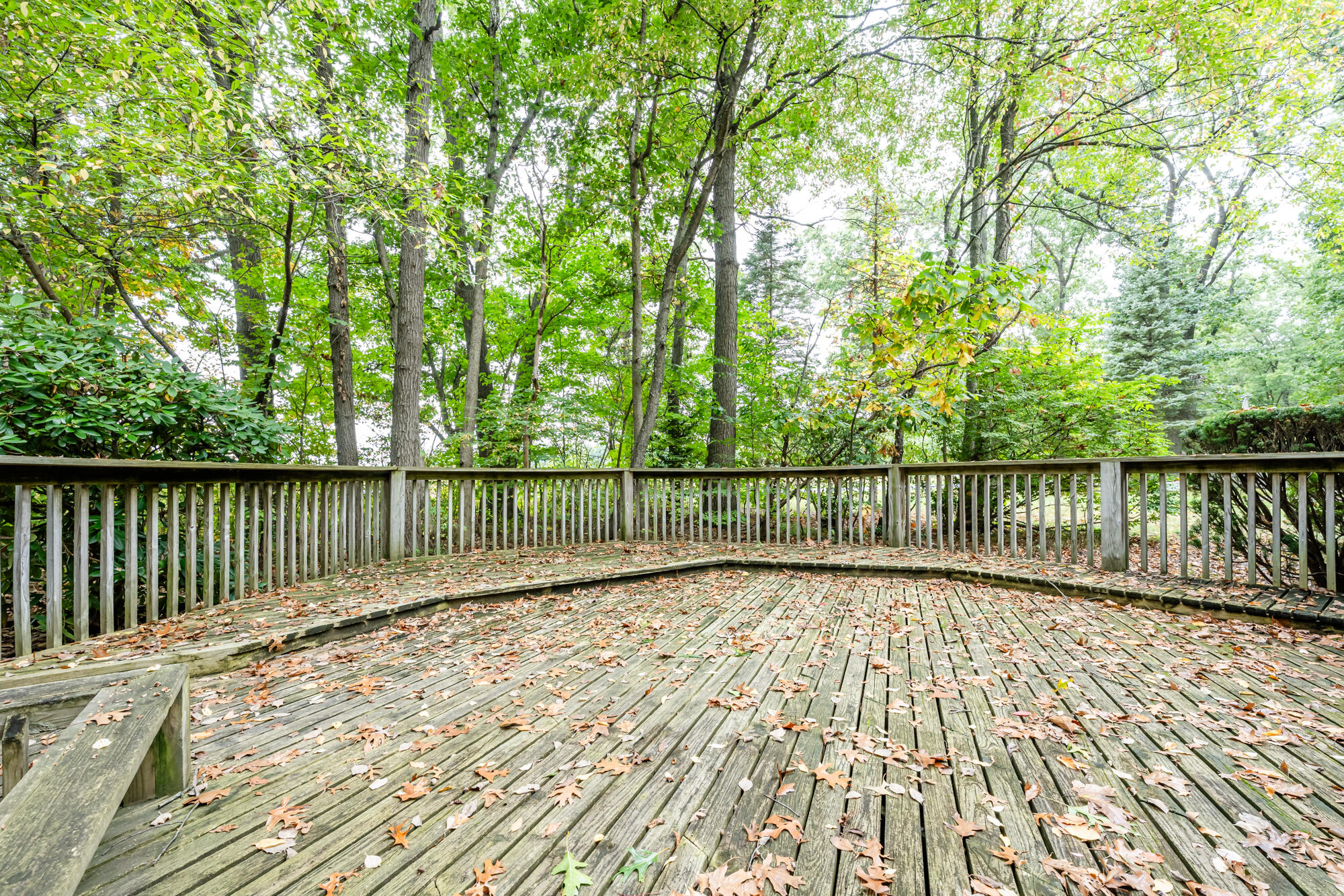 71353 State Line Road Edwardsburg, MI 49112 - Photo 3 of 28 Spacious Front Deck