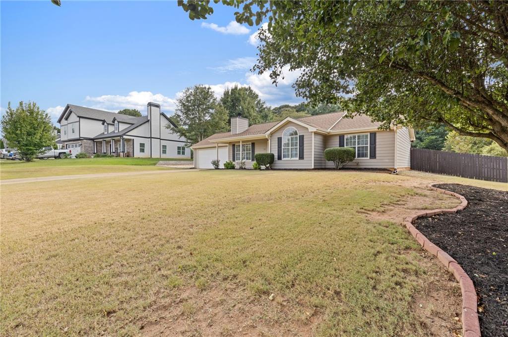655 Thorn Brook Ridge Bethlehem, GA 30620 - Photo 3 of 34 Gallery Image 3