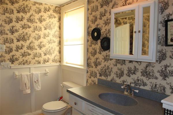 25 Ludlow Street Worcester, MA 01603 - Photo 22 of 27