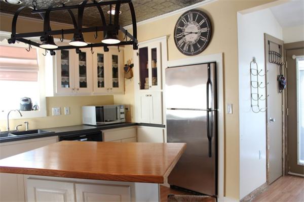 25 Ludlow Street Worcester, MA 01603 - Photo 4 of 27