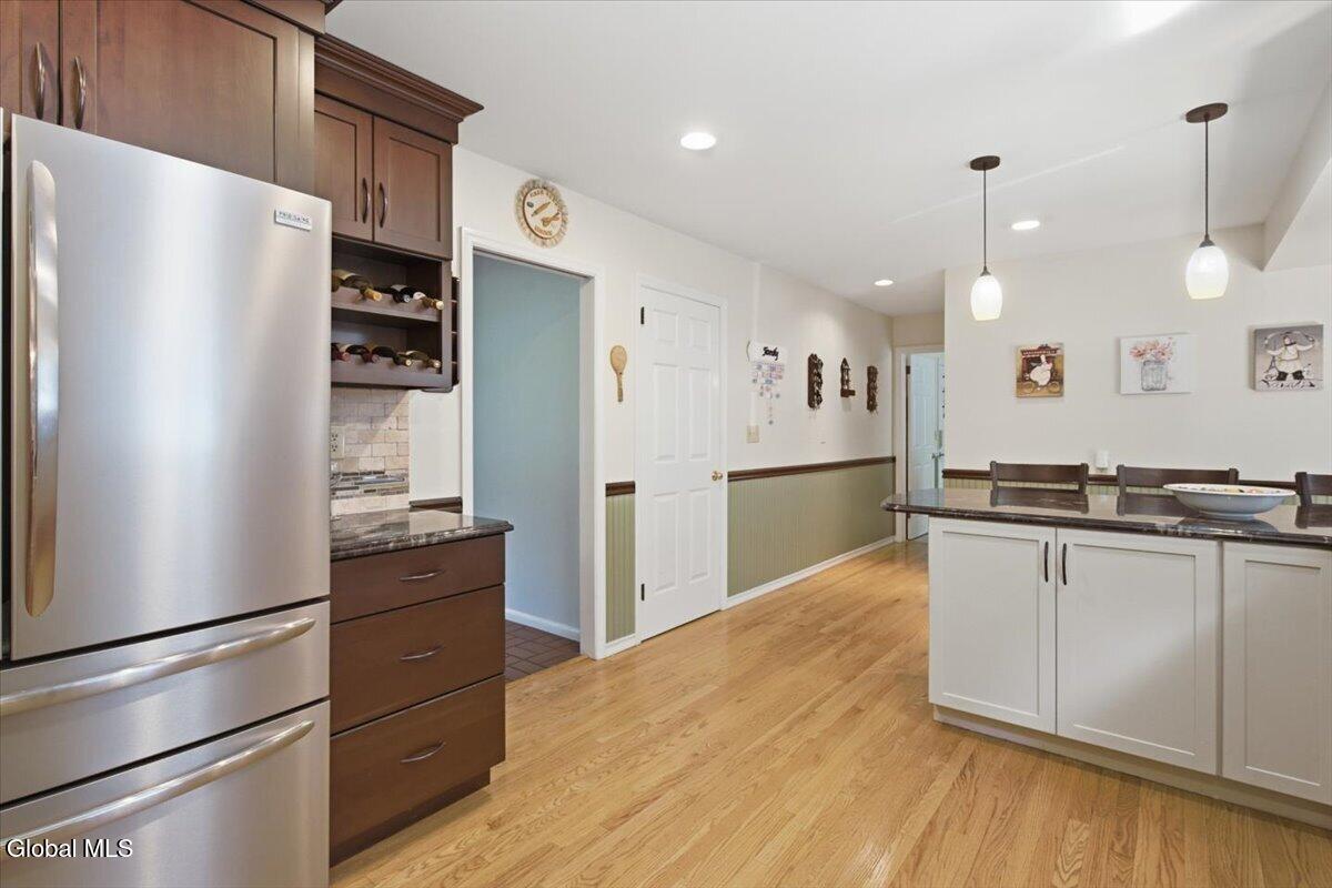 1354 Rowe Road Niskayuna, NY 12309 - Photo 14 of 43 15-018_MW2_5744