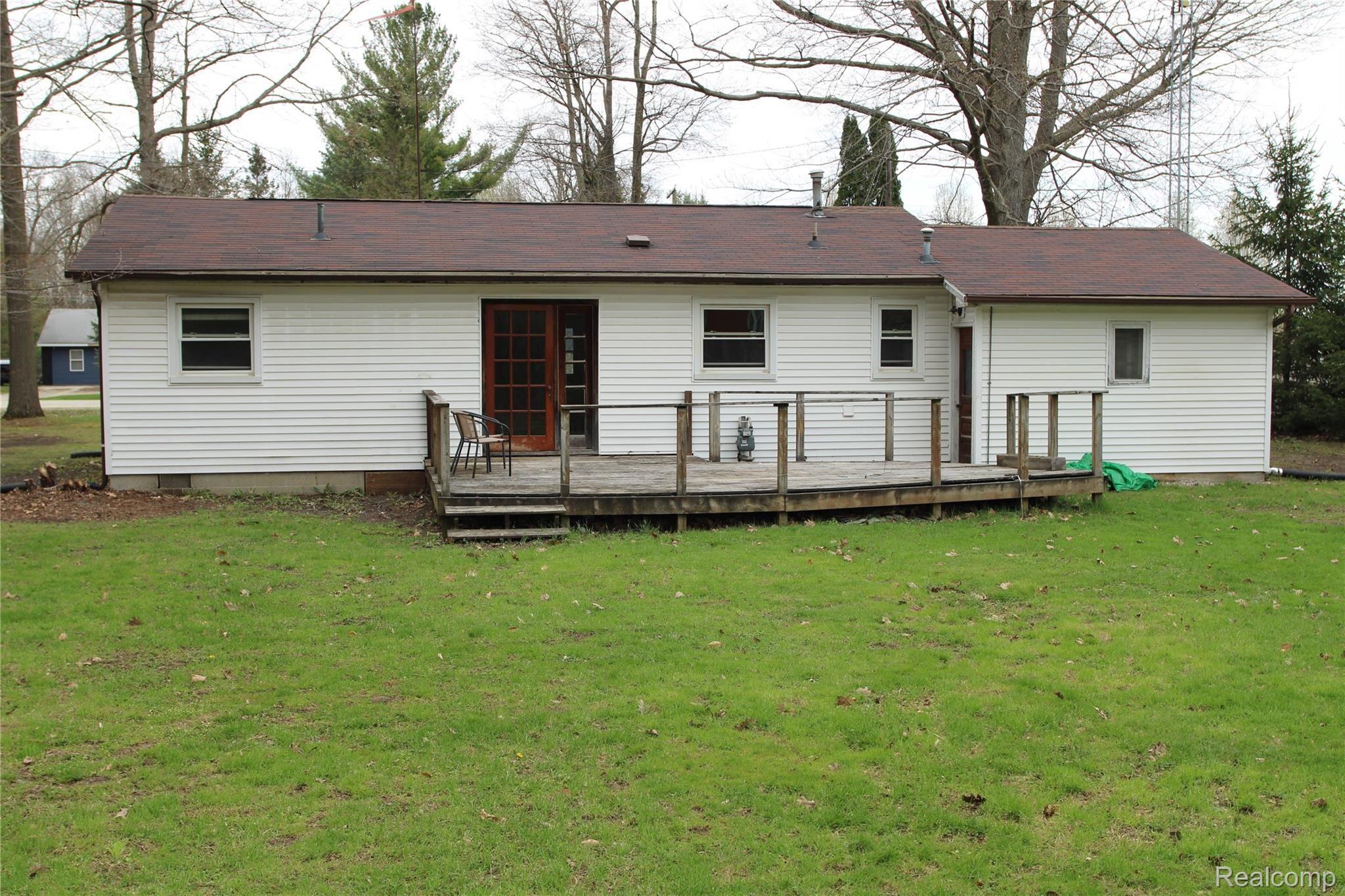 495 Barnes Lake Road Columbiaville, MI 48421 - Photo 16 of 17 2022-05-06 04.13