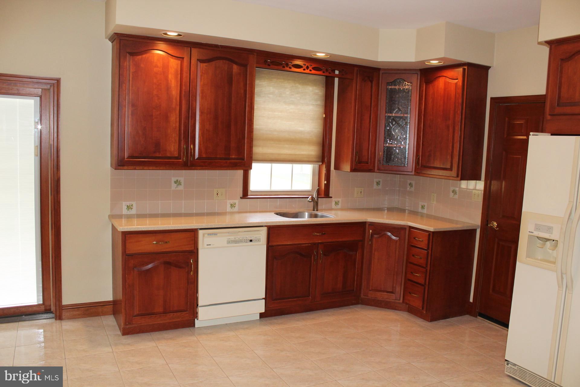 255 Kulps Road Barto, PA 19504 - Photo 23 of 71 Kitchen