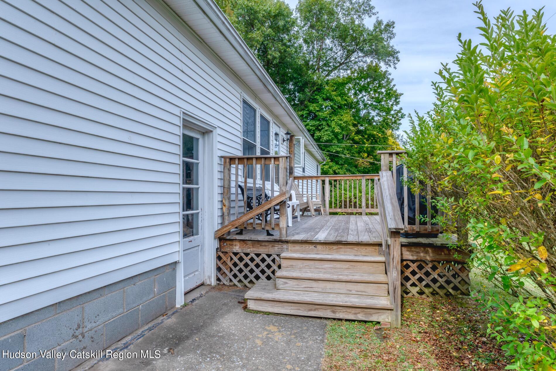 545 Mountain View Avenue Hurley, NY 12443 - Photo 23 of 31 a front view of a house with a yard