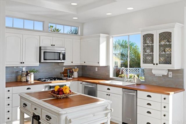 $2,865,000 | 3865 Westhaven Drive, Carlsbad, CA 92008