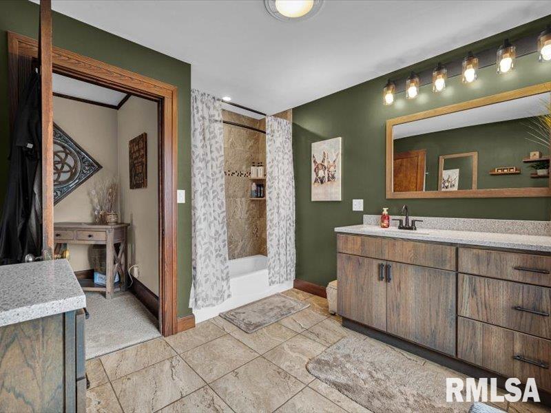 1012 Edward Street Henry, IL 61537 - Photo 15 of 40