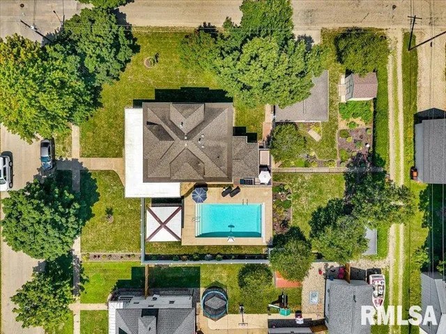 $295,000 | 1012 Edward Street, Henry, IL 61537