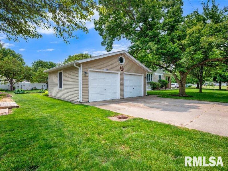 1012 Edward Street Henry, IL 61537 - Photo 31 of 40