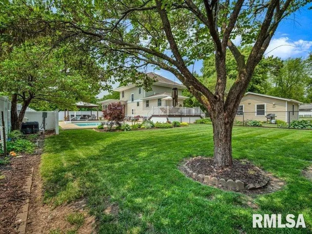 $295,000 | 1012 Edward Street, Henry, IL 61537