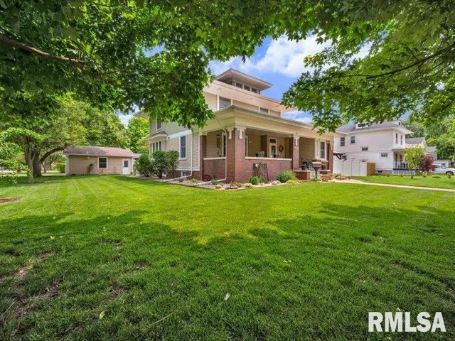 $295,000 | 1012 Edward Street, Henry, IL 61537