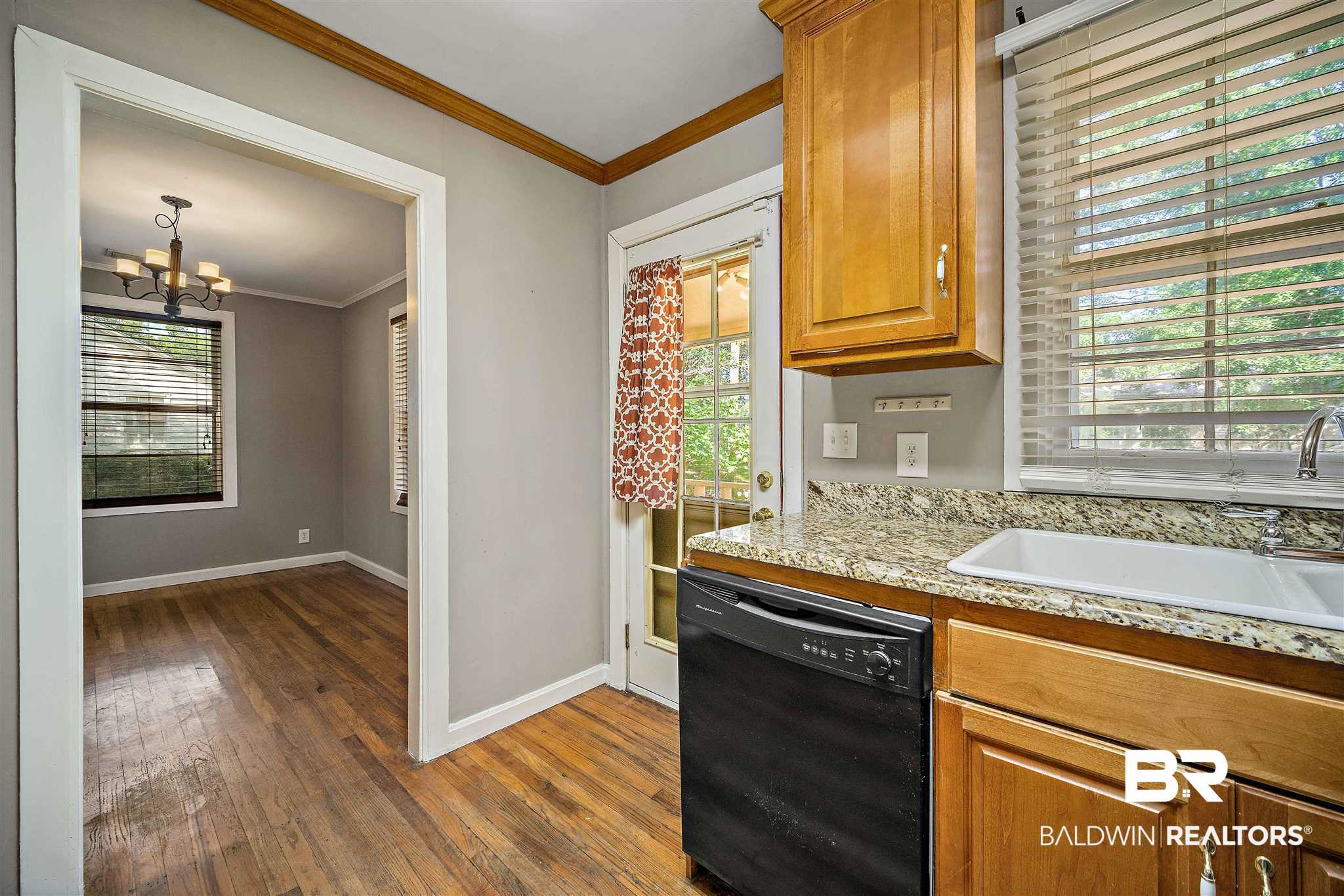 303 1st Street Mobile, AL 36611 - Photo 11 of 24