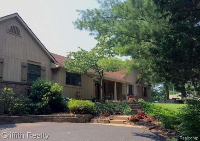 2051 Hidden Valley Howell, MI 48843 - Photo 3 of 66 Replace #2.jpg