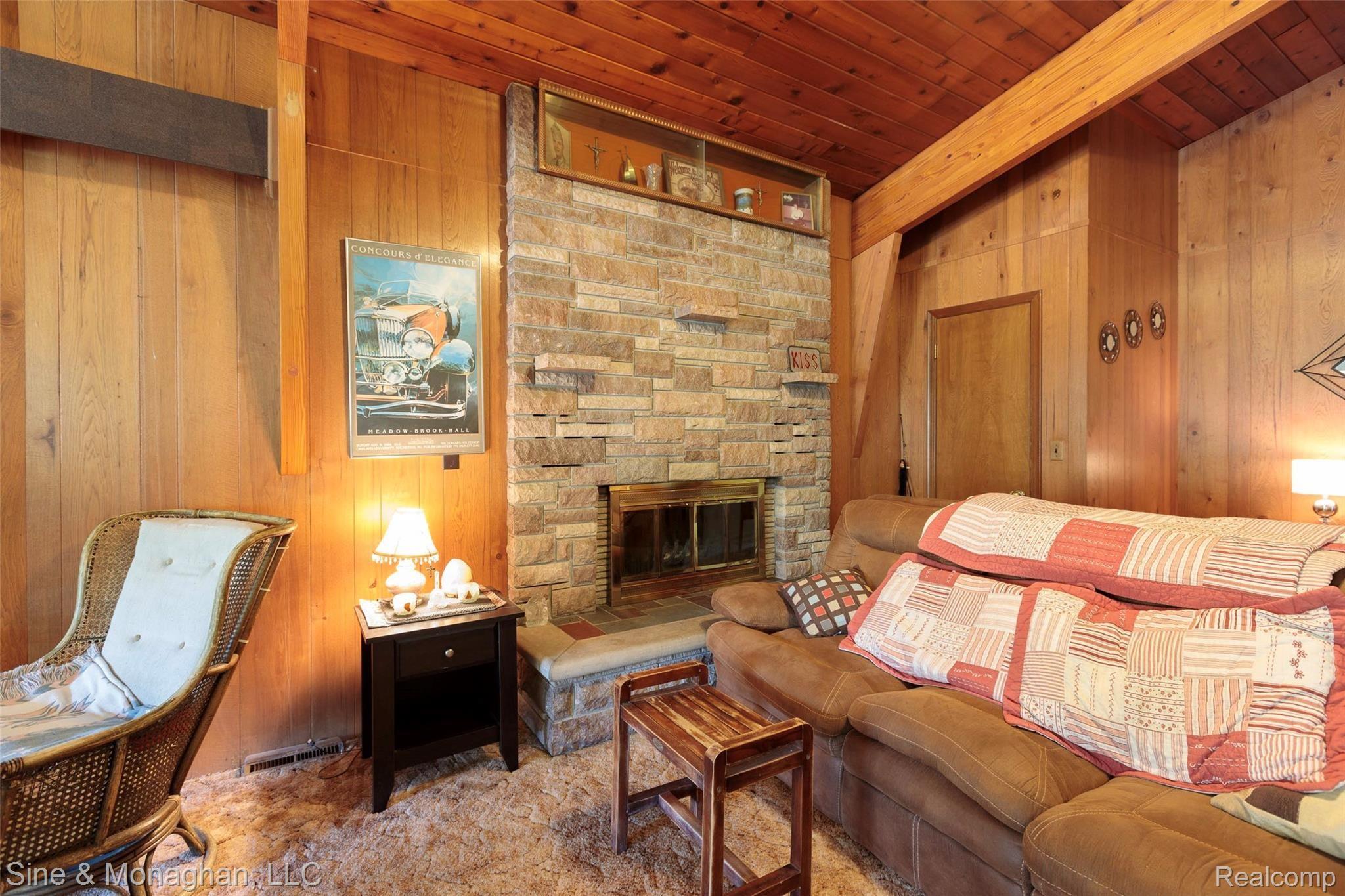 2437 River Road St. Clair, MI 48079 - Photo 26 of 68 27 BRICK FIREPLACE 2437 River Rd.jpg