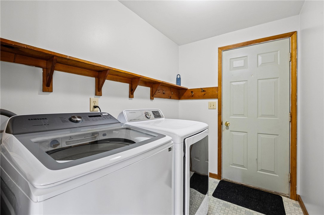 206 S Road Wheatland, NY 14546 - Photo 27 of 49