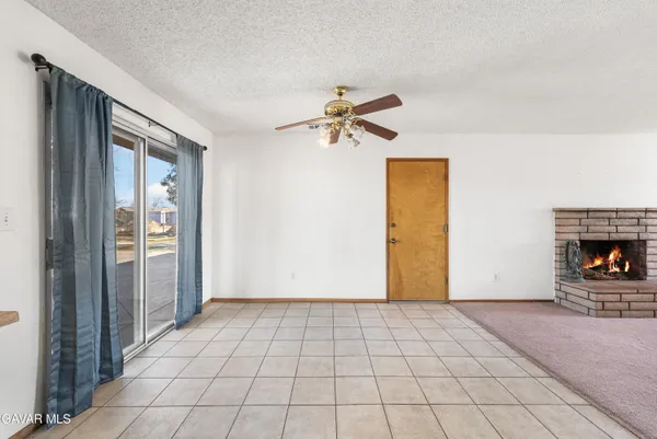 $569,900 | 10837 Avenue R 10 E Littlerock Ca East, Littlerock, CA 93543