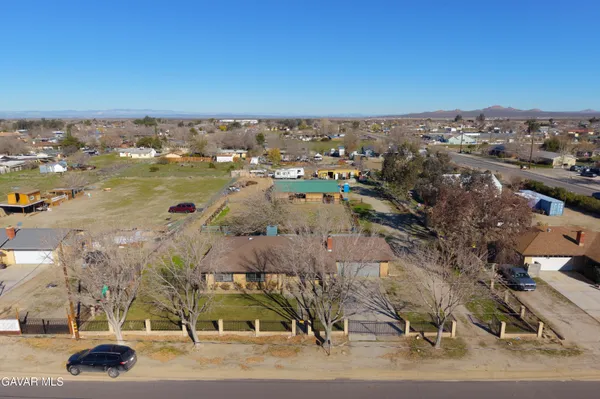 $569,900 | 10837 Avenue R 10 E Littlerock Ca East, Littlerock, CA 93543