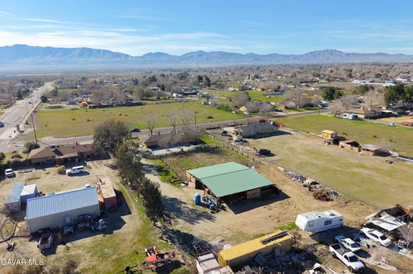 $569,900 | 10837 Avenue R 10 E Littlerock Ca East, Littlerock, CA 93543