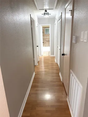 $2,000 | 5030 Valley View Drive, La Porte, TX 77571