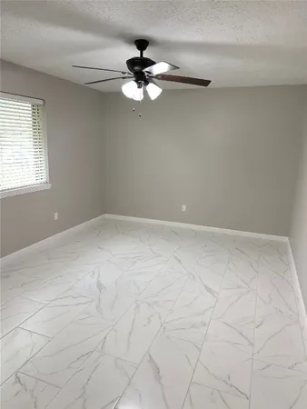 $2,000 | 5030 Valley View Drive, La Porte, TX 77571