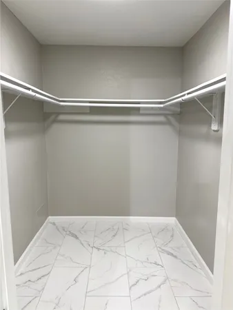 $2,000 | 5030 Valley View Drive, La Porte, TX 77571