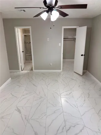 $2,000 | 5030 Valley View Drive, La Porte, TX 77571