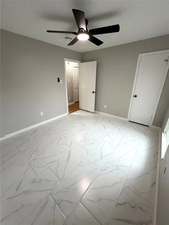 $2,000 | 5030 Valley View Drive, La Porte, TX 77571