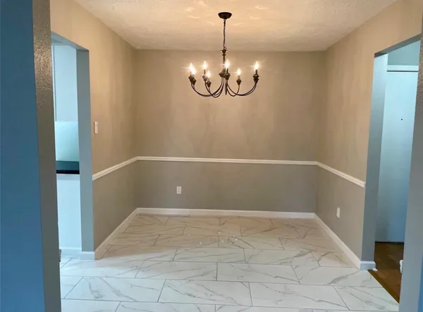 $2,000 | 5030 Valley View Drive, La Porte, TX 77571