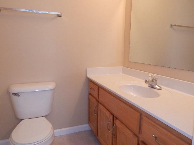 3396 Shivas Road Clarksville, TN 37042 - Photo 12 of 20 Master bathroom with tub.