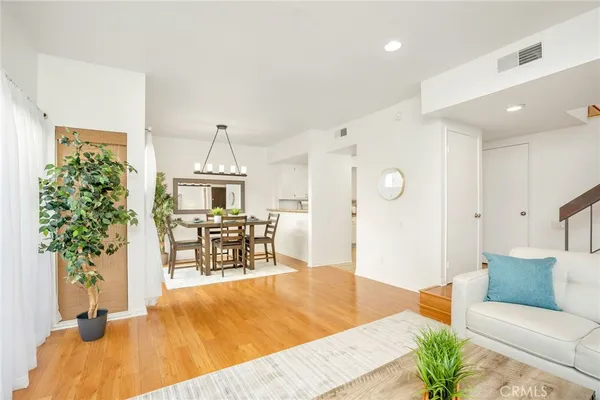 $898,000 | 1655 Greenfield Avenue, Unit 14, Los Angeles, CA 90025