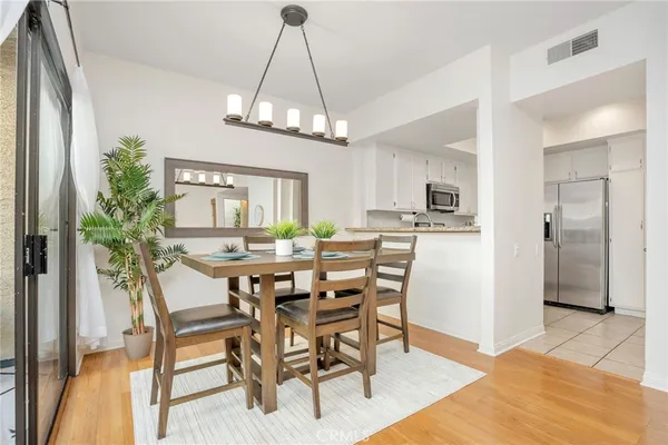 $898,000 | 1655 Greenfield Avenue, Unit 14, Los Angeles, CA 90025