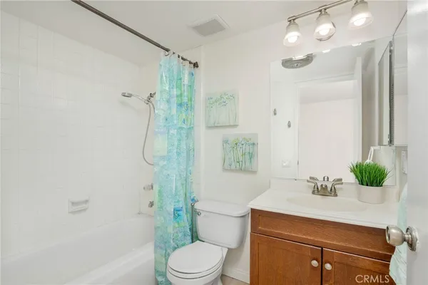 $898,000 | 1655 Greenfield Avenue, Unit 14, Los Angeles, CA 90025