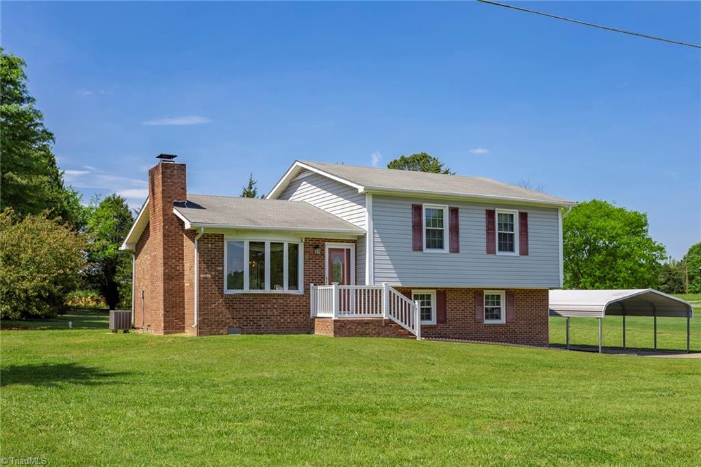 1208 Perryman Road Lexington, NC 27295 - Photo 2 of 25 Gallery Image 2